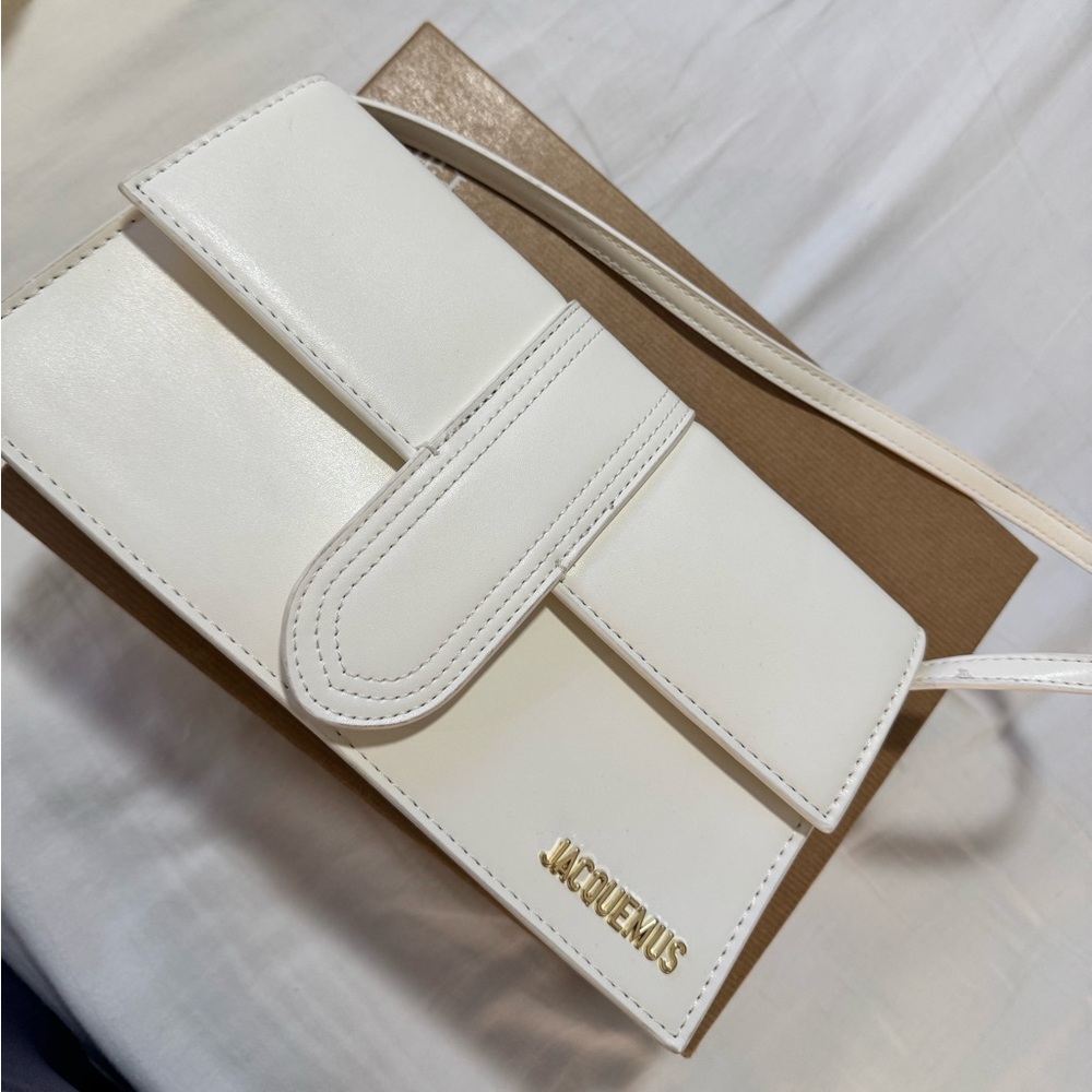 Jacquemus Cream Crossbody Bag with Gold Logo